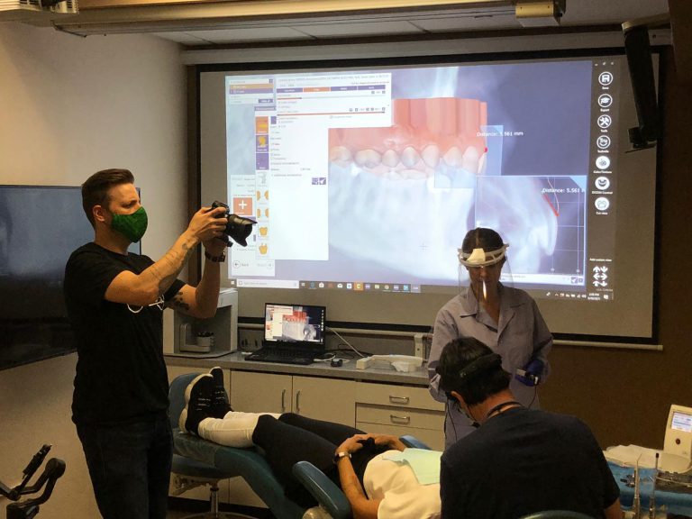 Ed McLaren Performing Gingivectomy and SmileDesign from Medit Intra-Oral Scan